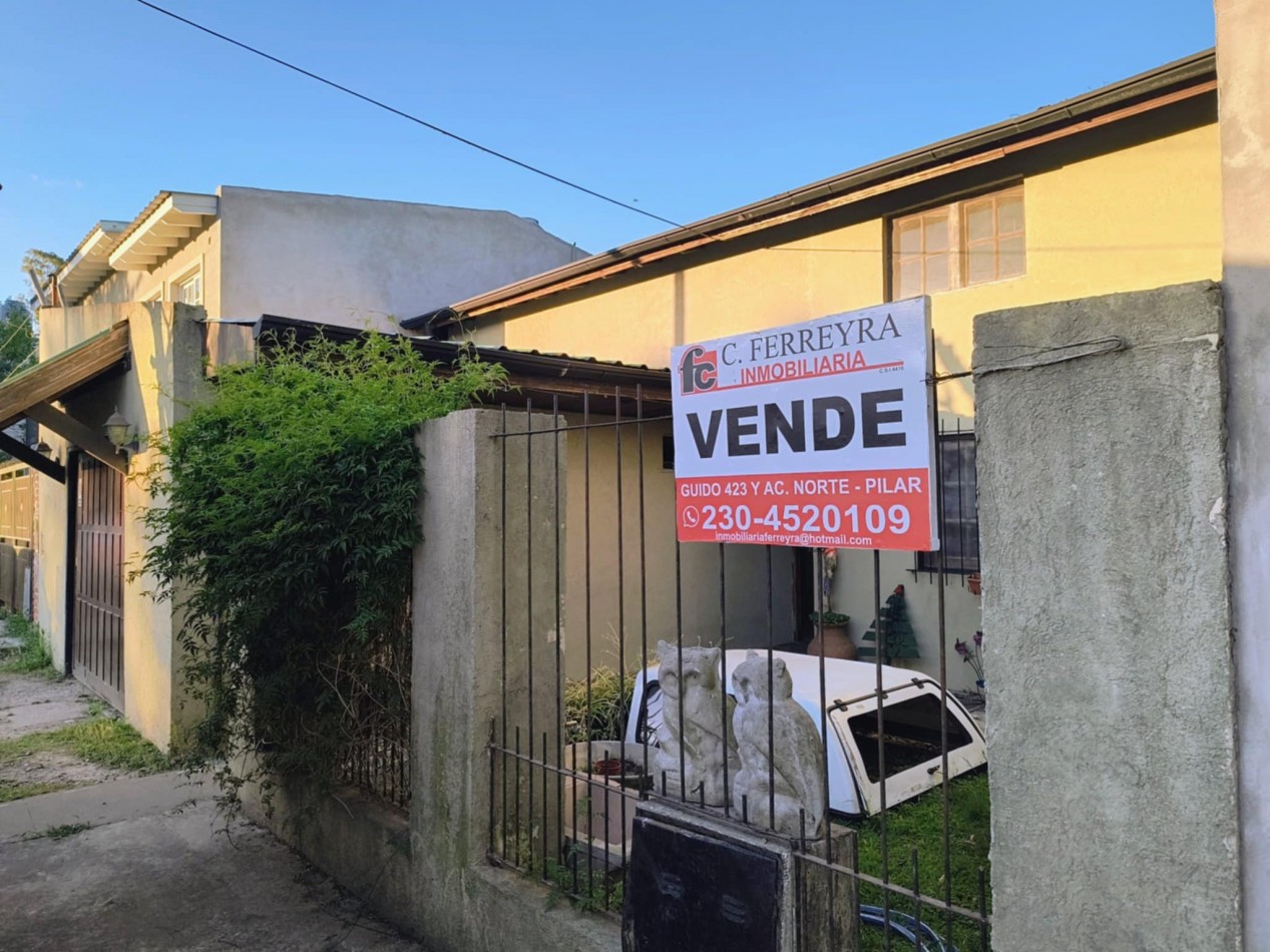 CASA EN VENTA CON PILETA BARRIO VILLA ALPINA 2