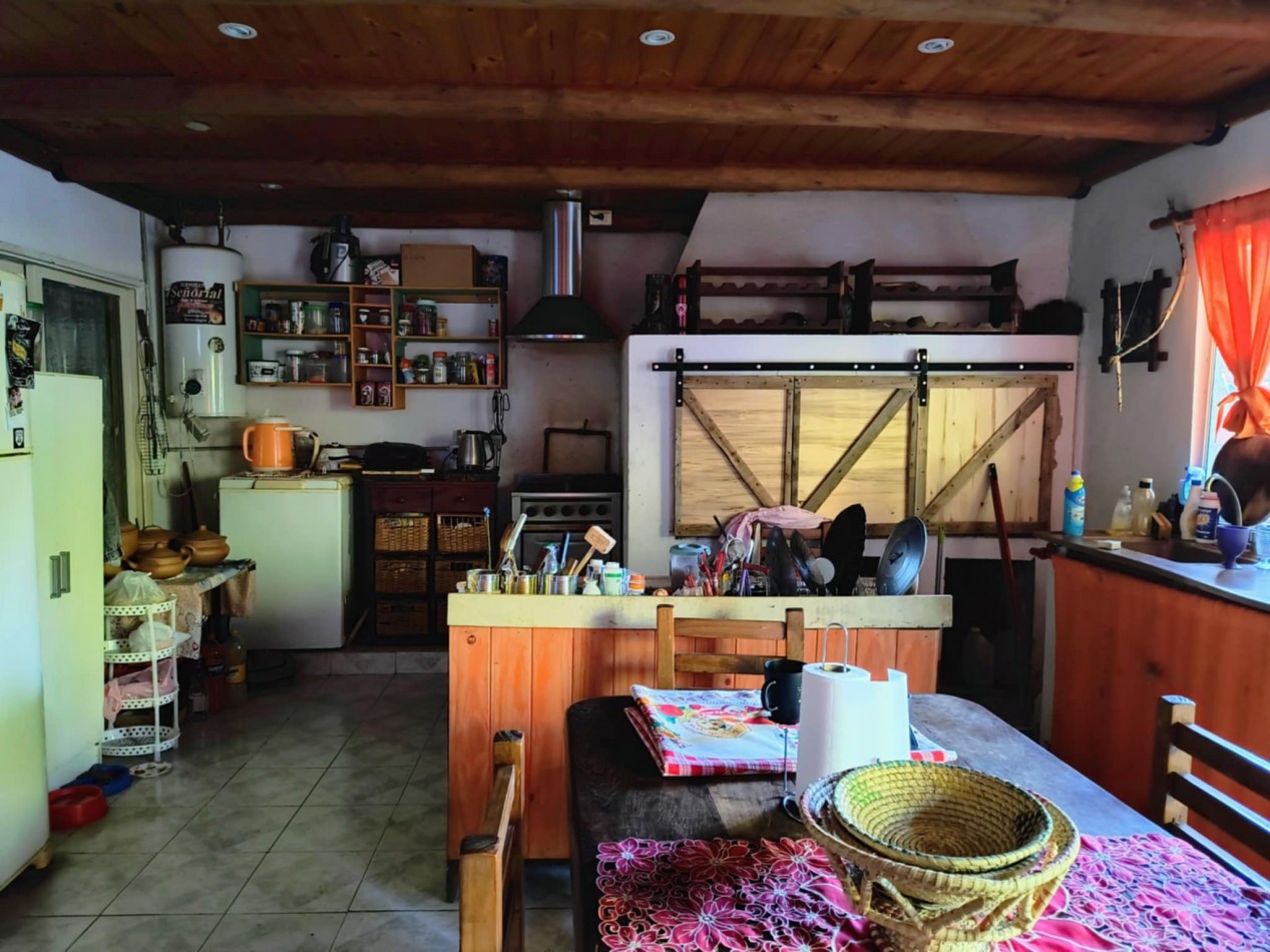 CASA EN VENTA CON PILETA BARRIO VILLA ALPINA 2