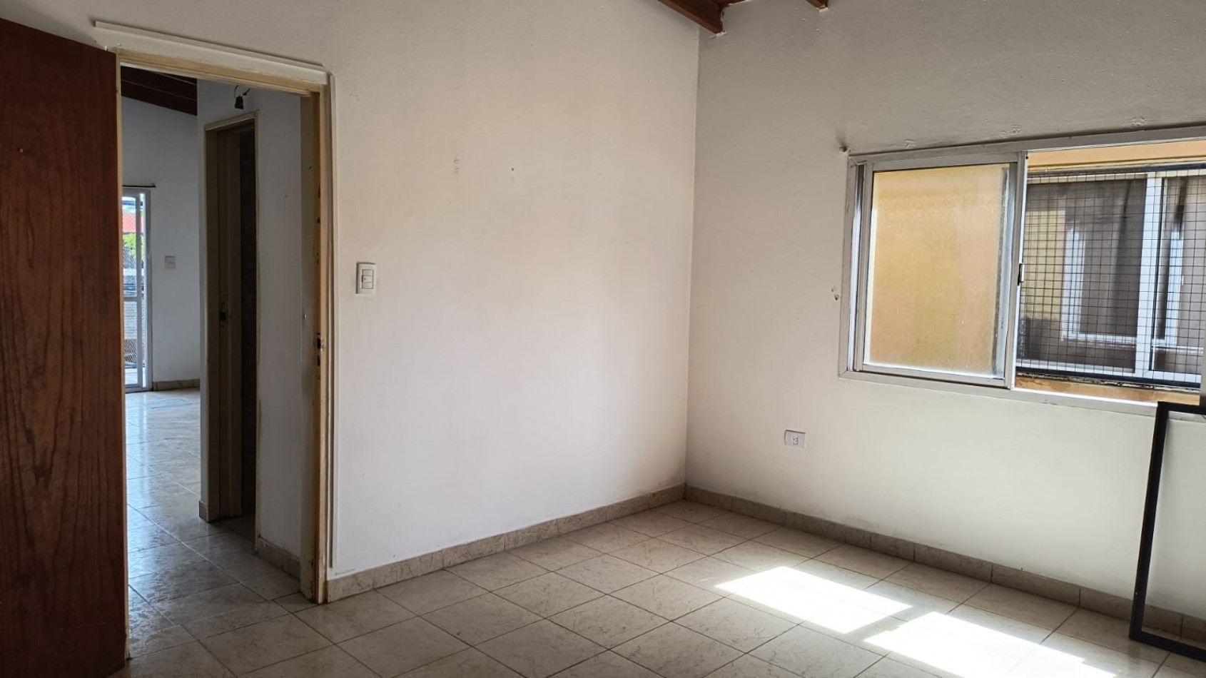 DEPARTAMENTO EN ALQUILER PIEDRA BUENA 1115 BARRIO LOS TRONCOS