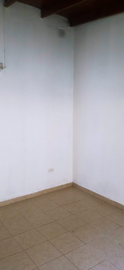 DEPARTAMENTO EN ALQUILER PIEDRA BUENA 1115 BARRIO LOS TRONCOS