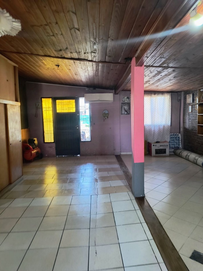 CASA EN VENTA BARRIO AGUSTONI