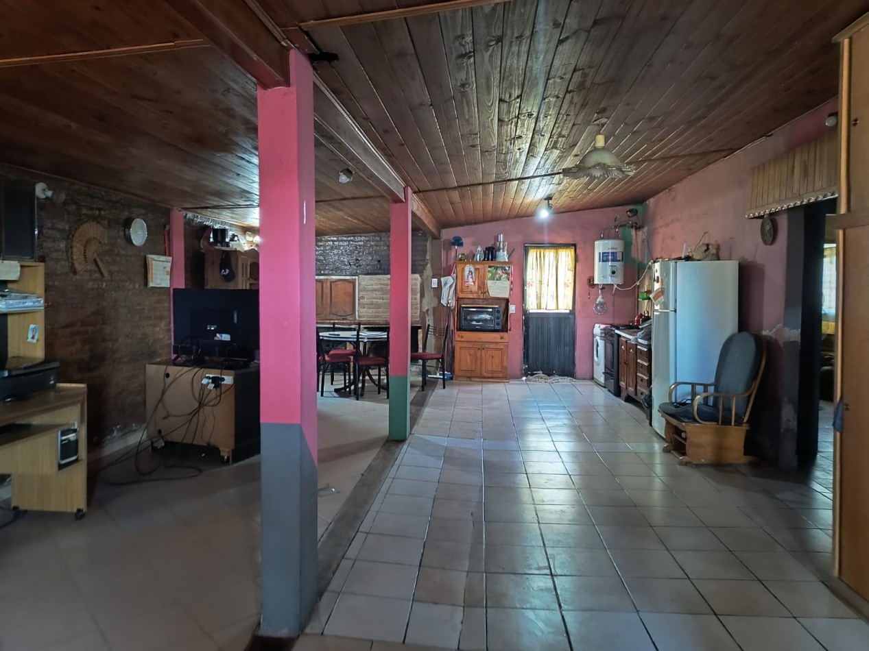 CASA EN VENTA BARRIO AGUSTONI