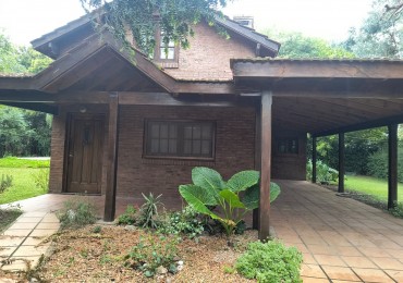 EN ALQUILER CHALET barrio Pellegrini